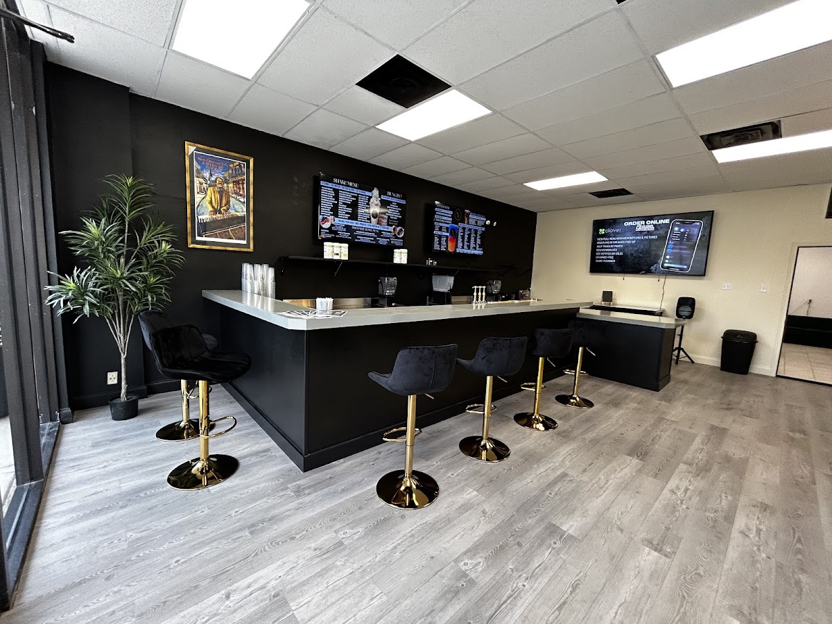 Nostalgia Nutrition & Lounge Photos 2